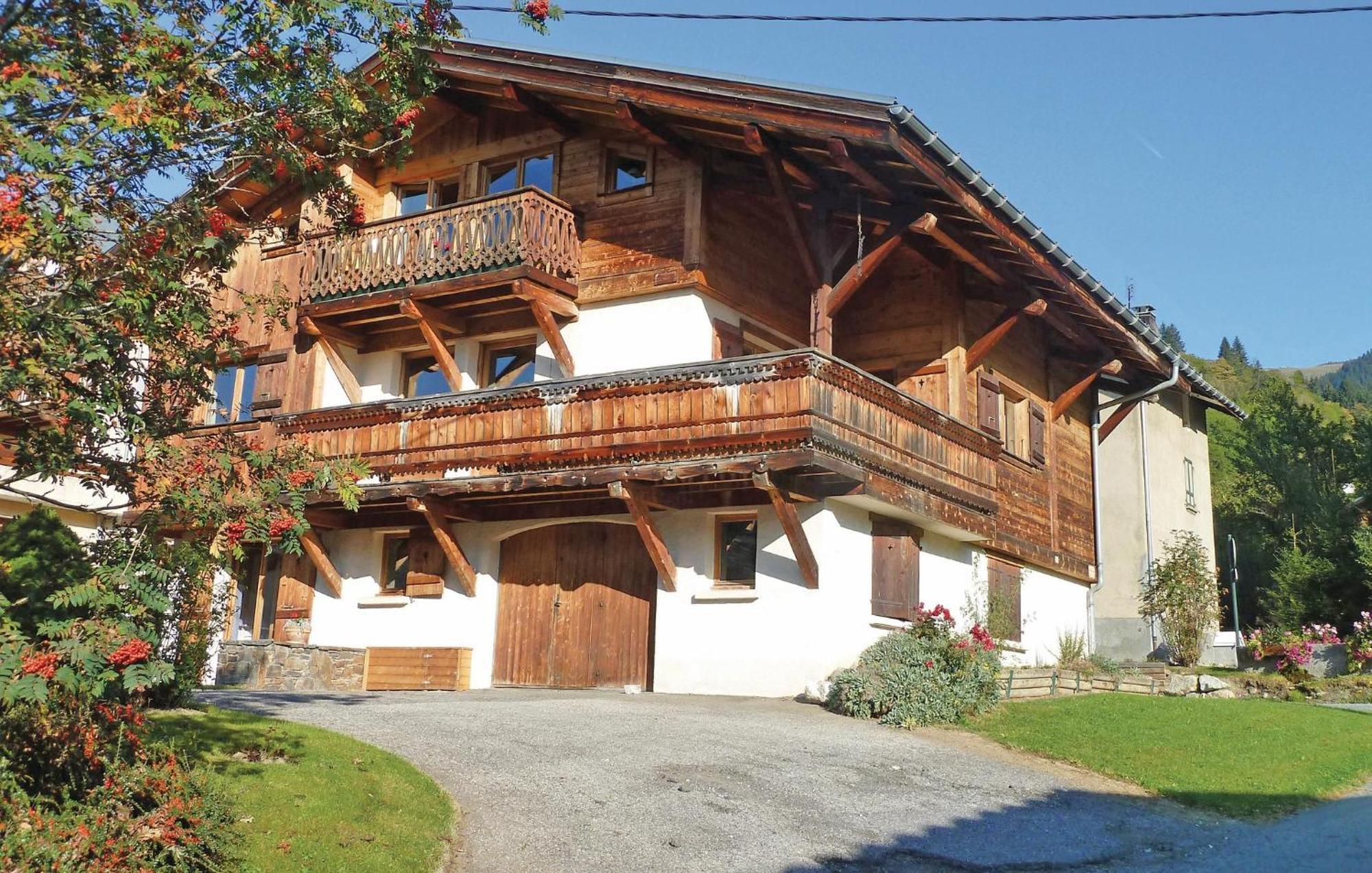 2 Bedroom Amazing Apartment In Praz Sur Arly Exterior foto